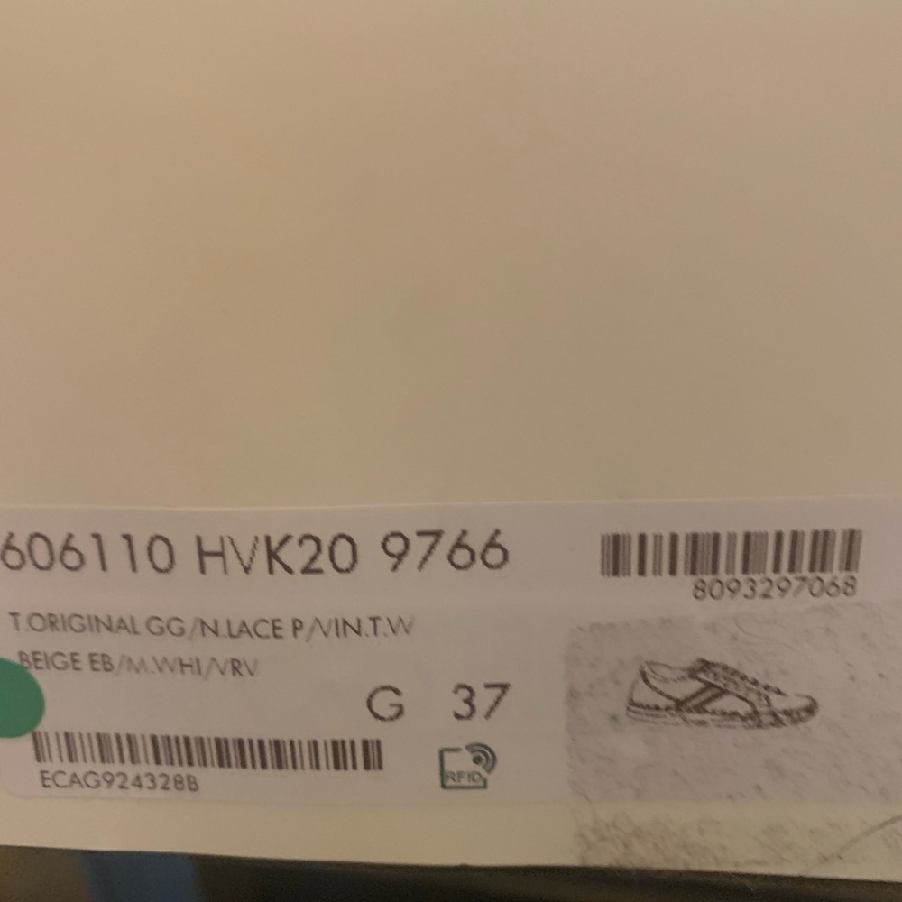 Gucci Sneakers - Picture 6 of 10